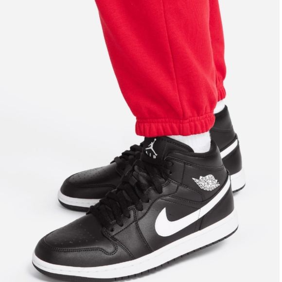 NWT Women's Jordan Essentials Fleece Pants - Picture 11 of 12